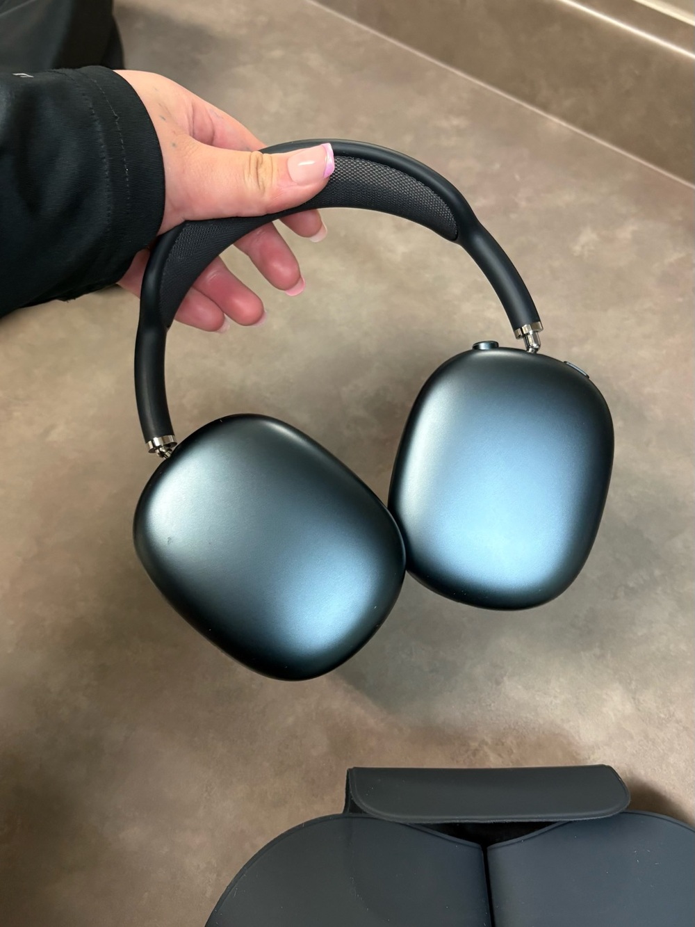 Apple AirPods Max 2